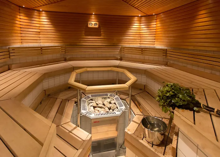 Original Sokos Vaakuna 4* بوري